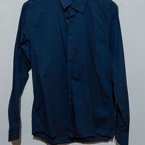 Men's Kenneth Cole Navy Striped Size M Button Down Shirt